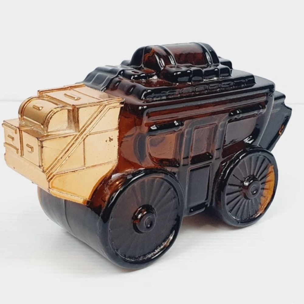 Vintage 1970s Avon stagecoach aftershave decanter Amber color‎
